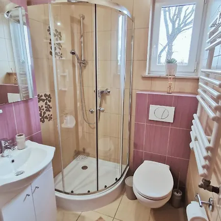 Kotwiczna 9 By Sunny Apartment