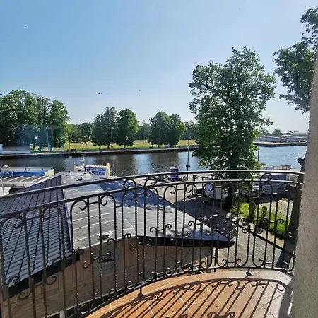 Kotwiczna 9 By Sunny Apartament *