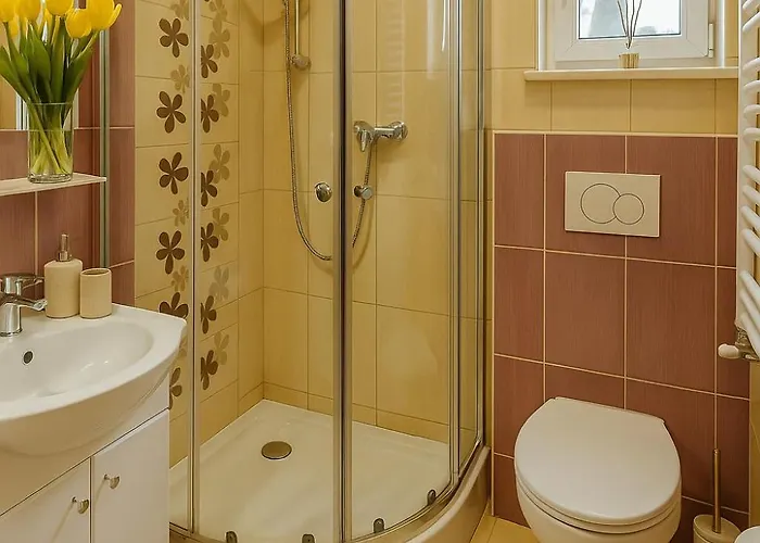 Kotwiczna 9 By Sunny Apartament